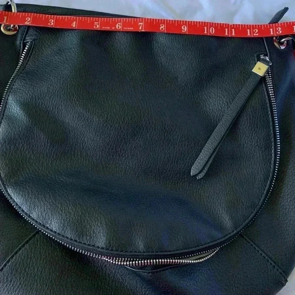 Simon Chang Satchel Bag, black, one large inner pocket, one large outer pocket - Picture 11 of 15